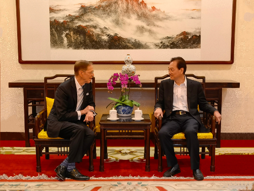 President Wang Chao Meets with Mr. William Zarit, Senior Counselor of the Cohen Group